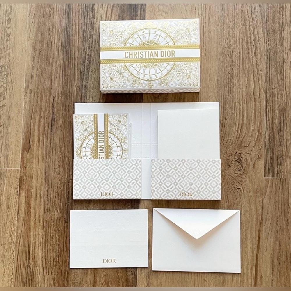 Dior Holiday Letter Set - Picture 6 of 6